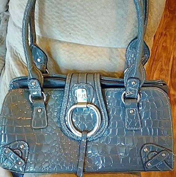 Purses - Picture 4 of 8